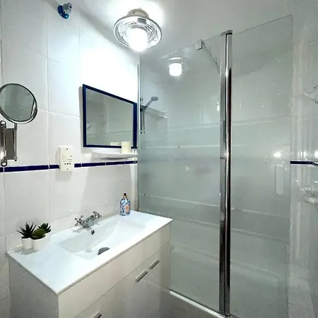 Apartment Admirals Suite, *